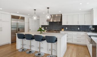 27 Waverly Rd, Darien, CT 06820