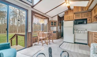 253 Thomas Rd, Blakeslee, PA 18610