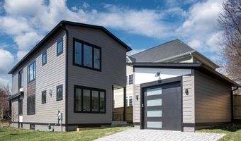 2001 N GEORGE MASON Dr, Arlington, VA 22207