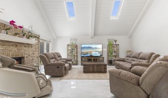1126 Timber Climb Dr, Avon, IN 46123