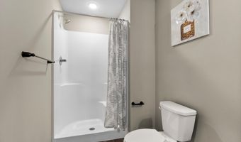 4313 Parkview Cir, Anoka, MN 55303