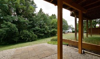5236 BALLYCASTLE Cir, Alexandria, VA 22315