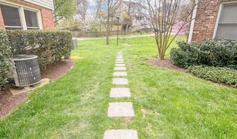 140 N BEDFORD St A, Arlington, VA 22201
