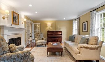 9 Ladyslipper Ln, Acton, MA 01720