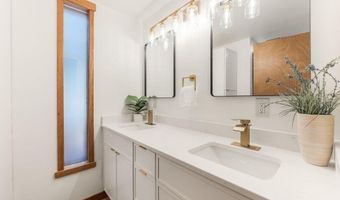 8473 E Apache Trl, Athol, ID 83801