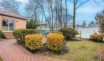 88 Evans Ave, Albertson, NY 11507