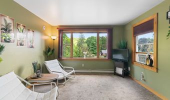 25-27 Gingko Ln, Brattleboro, VT 05301