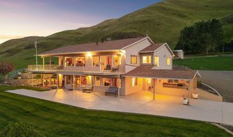 11056 Snake River Rd, Asotin, WA 99402