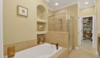 5312 GOLDEN ISLES Dr, Apollo Beach, FL 33572