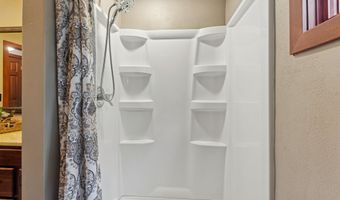 1331 N BRIARCLIFF Dr, Appleton, WI 54915