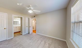 727 Chancery Ln, Aberdeen, NC 28315