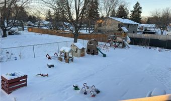 2328 N Hillcrest Pkwy, Altoona, WI 54720