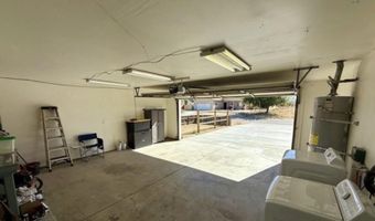 8913 Eucalyptus Ave, California City, CA 93505