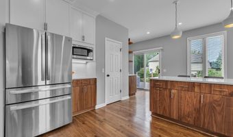5049 Birdie Ln, Ann Arbor, MI 48103