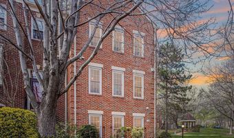 14 S MANCHESTER St, Arlington, VA 22204