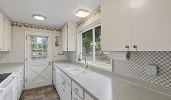 10418 Champoeg Rd NE, Aurora, OR 97002