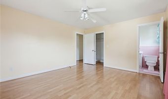 32 Brookfarm Rd, North Providence, RI 02904