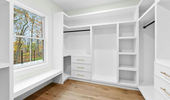 20 Marianne Rd, Darien, CT 06820