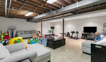 34 Green Meadow Blvd, Middletown, NJ 07748
