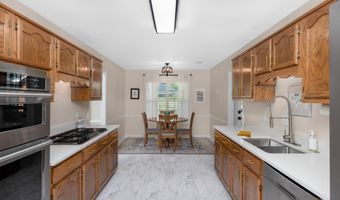 3775 OAK FOREST Dr, Bartlett, TN 38135