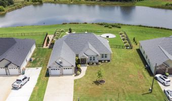 637 Berry Rd, Boiling Springs, SC 29316