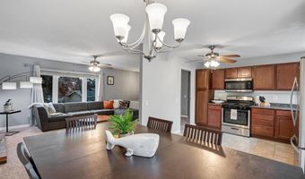 225 Vistaoak Ct, Ballwin, MO 63021