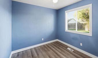 4721 Pioneer Ave, Caldwell, ID 83607