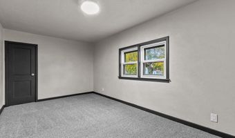 1200 S KERNAN Ave, Appleton, WI 54915