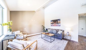 12252 Meadowlawn Dr, Oregon City, OR 97045