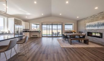 225 SWEETGRASS Trl, Alpine, WY 83128