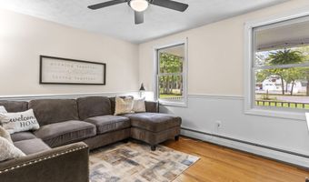 15 S Ridge Dr, Standish, ME 04084