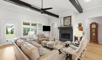 7317 Lake Point Cir, Benton, AR 72019