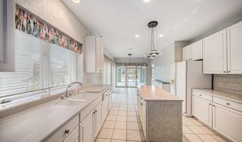 1989 Stonebridge Dr N, Ann Arbor, MI 48108