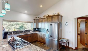 15606 NAPA Ln, Brookings, OR 97415