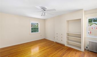 154 Chapmans Ave, Warwick, RI 02886