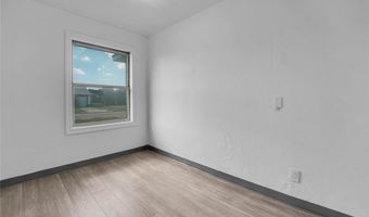 1217 E Cherry St, Altus, OK 73521