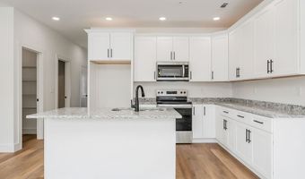 338 Legends Cir, Baxter, TN 38544