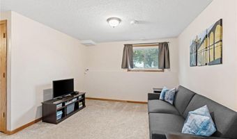 956 Blackoaks Ln, Anoka, MN 55303