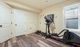 7106 EXETER Rd, Bethesda, MD 20814
