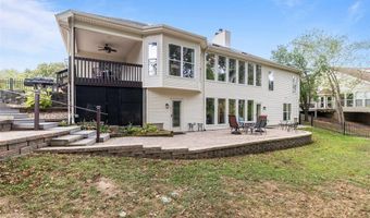 915 Timber Glen Ln, Ballwin, MO 63021