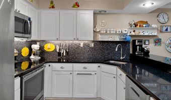 1142 LAKE HERON Dr 2B, Annapolis, MD 21403