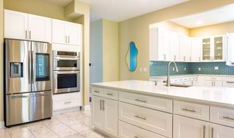 372 Foxboro Dr, Avon, IN 46123