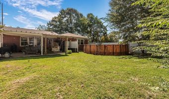 702 Presley St S, Atmore, AL 36502