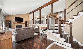 610 W Noyes St, Arlington Heights, IL 60005