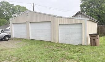 905 Parallel St, Atchison, KS 66002