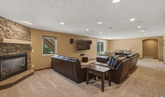 1901 W Tyler Cir, Brandon, SD 57005