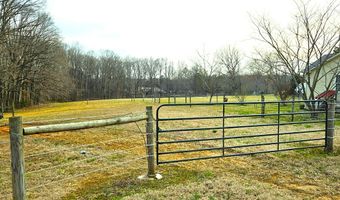 13521 Dykeland Rd, Amelia Court House, VA 23002