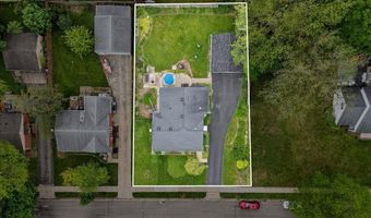 681 Archwood Dr, Ann Arbor, MI 48103