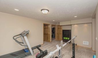 216 W Mountain Ash St, Brandon, SD 57005