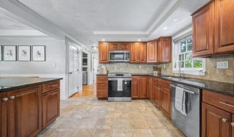 25 Claire Dr, Attleboro, MA 02703